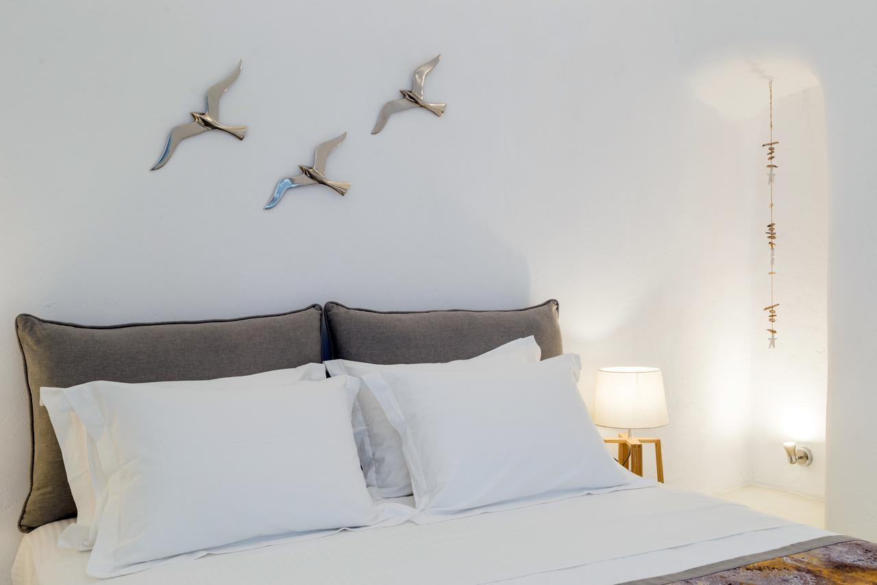 Adamant Suites (Adults Only) Тира Экстерьер фото